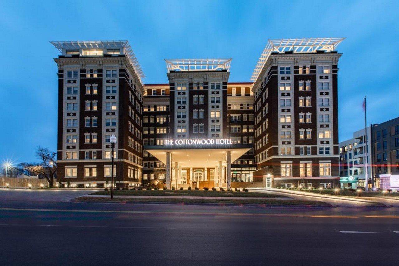 Kimpton Cottonwood Hotel By Ihg Omaha Exterior photo